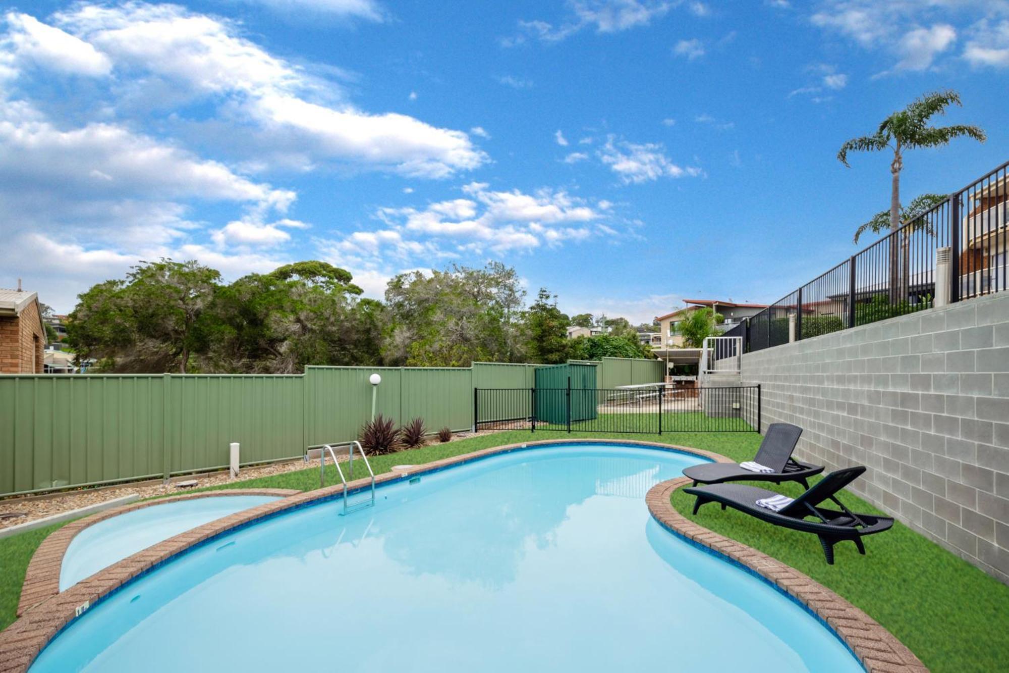 Sapphire Waters Motor Inn Merimbula Dış mekan fotoğraf